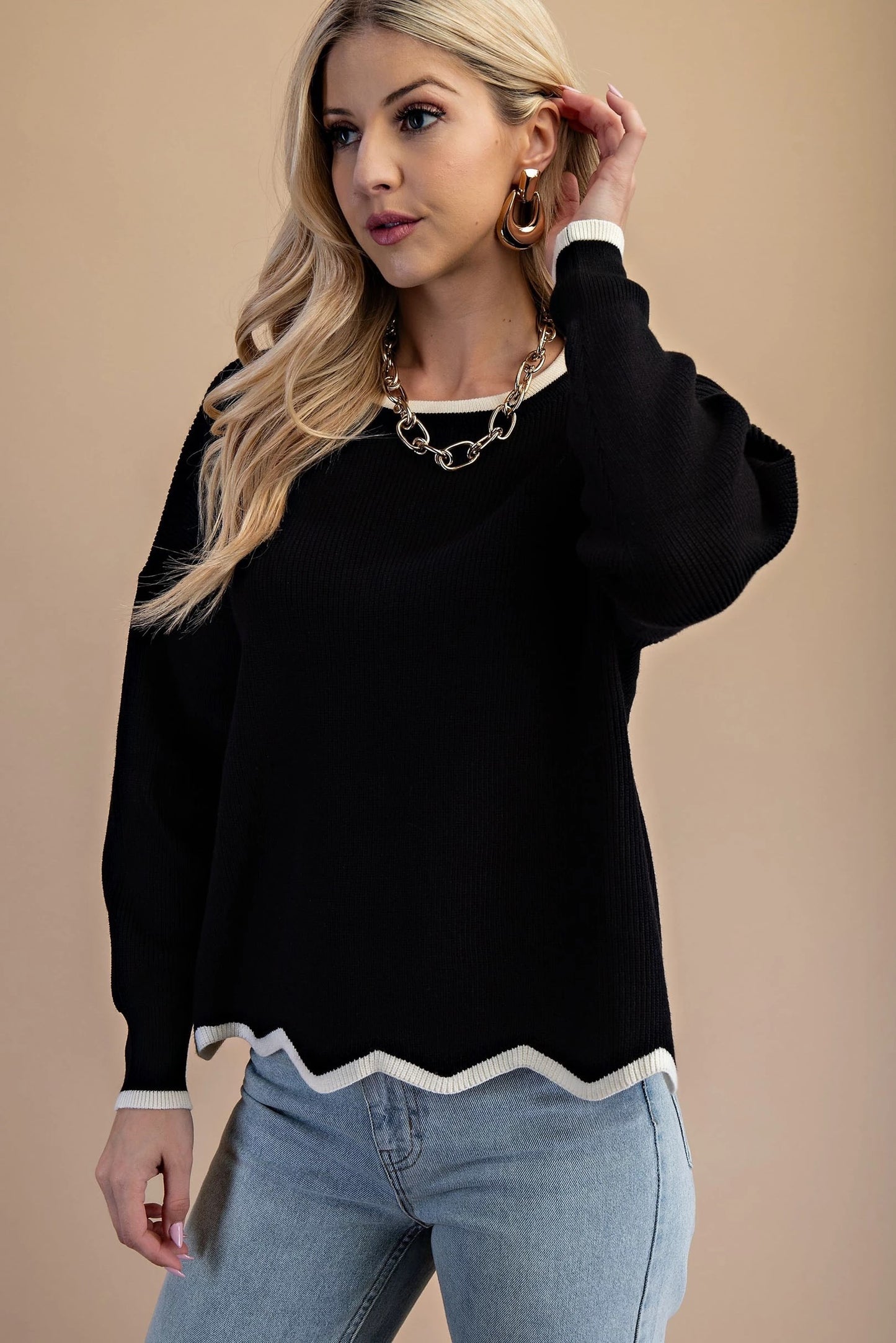 Wavy Hemmingway Sweater