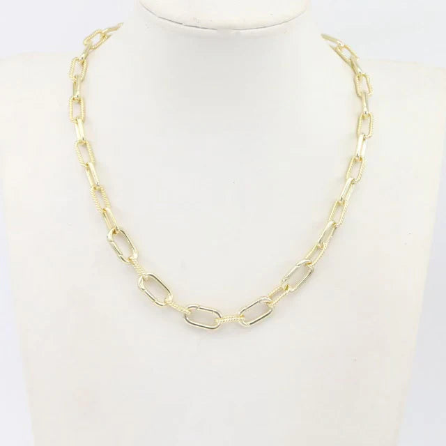 Editor Necklace