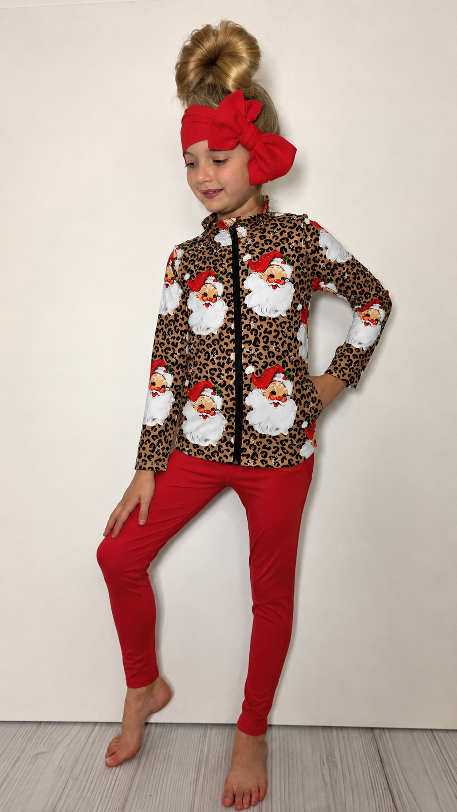 Red Leo Santa Athletic Girls Set