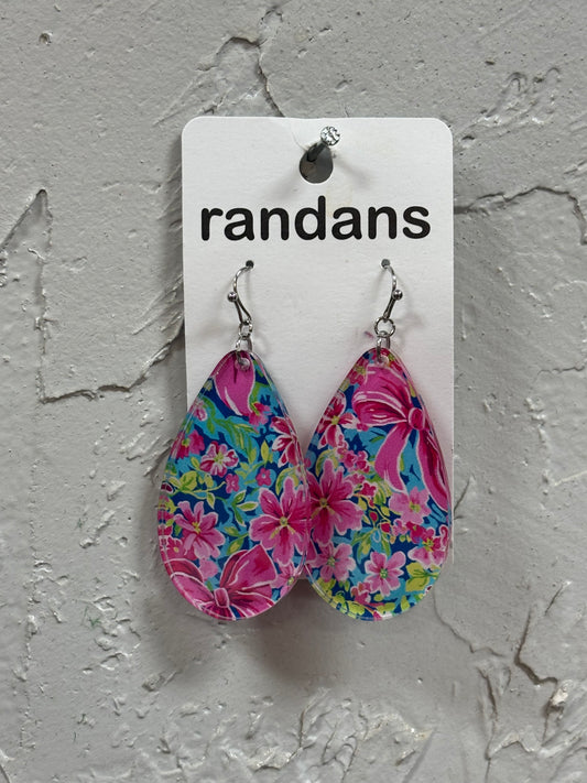 Teardrop Floral & Bows