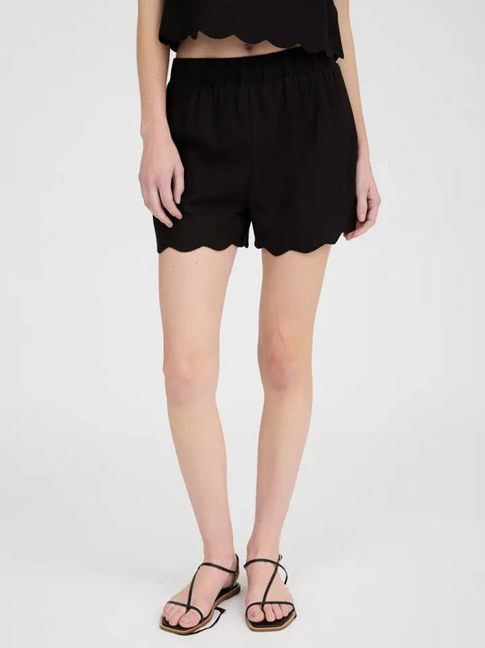 Scallop Shorts