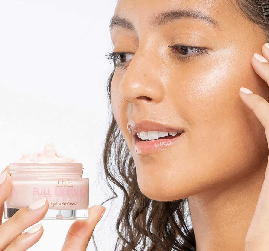Full Moon Dip® Illumination Mousse with Retinol + Peptides 1.7 oz