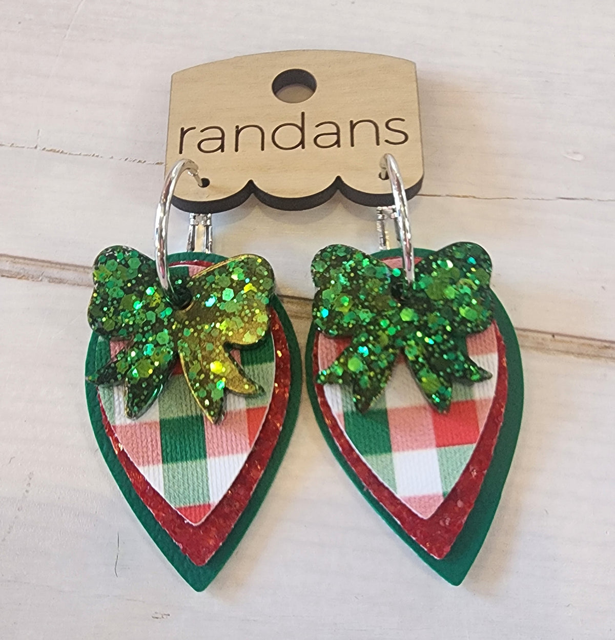 Merry Berry Plaid w/Green Bow Dangles